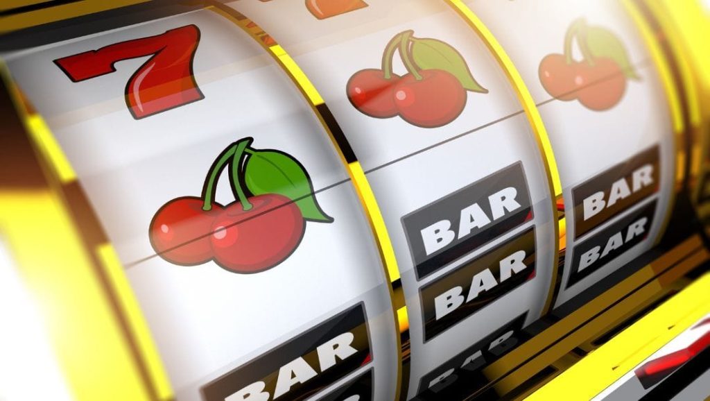 Efek dari memperluas alam liar dan liar lengket dalam permainan slot